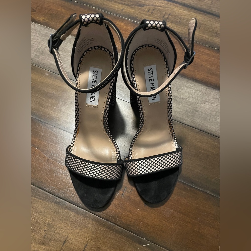 NWT Steve Madden chunky heels sz 6.5